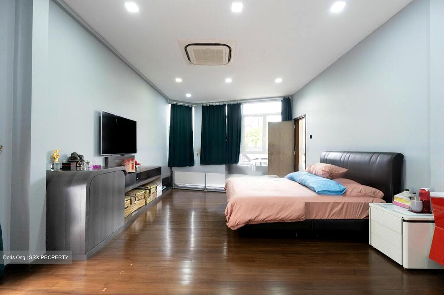 Apollo Gardens (D16), Terrace #455565801